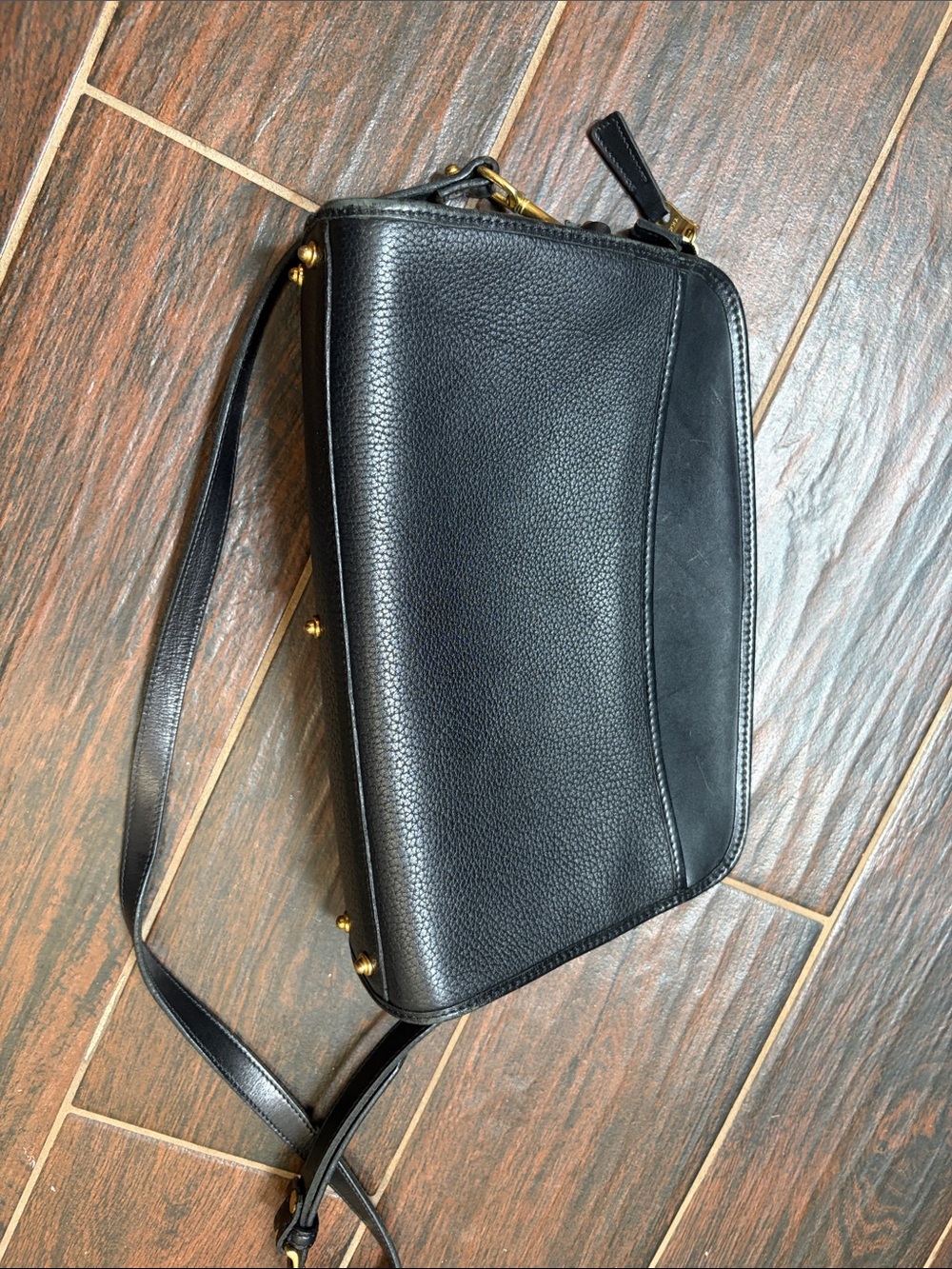 Dooney & Bourke Black Pebbled Leather Crossbody Bag with Gold Hardware - Picture 3 of 4